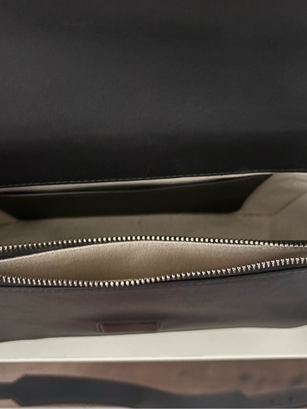 Like new Kate Spade black classic purse as shown. - Picture 6 of 7